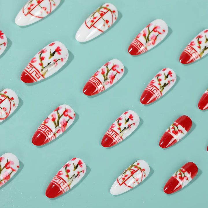 Artificial nails with floral accents Stornfield