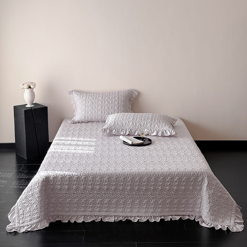 Quilted Ruffled-Edge Bedspread and Pillow Sham Set
