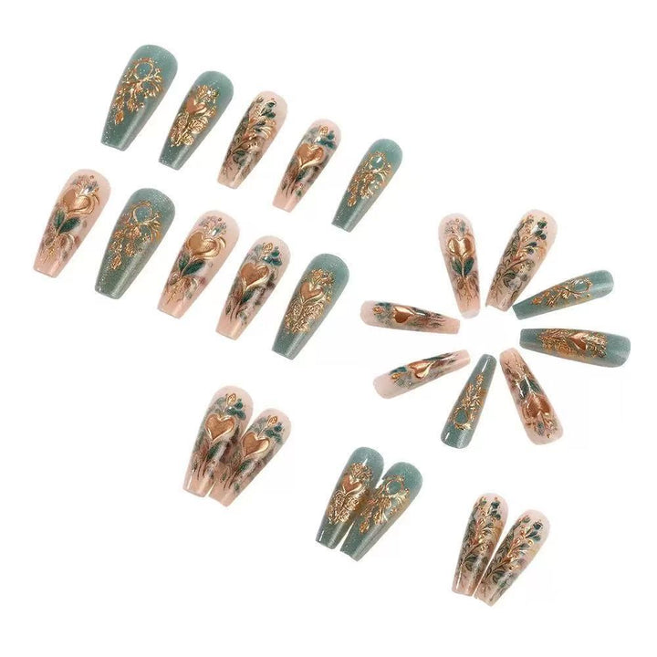 Nail Art Set with elegant floral 3D decoration Stornfield