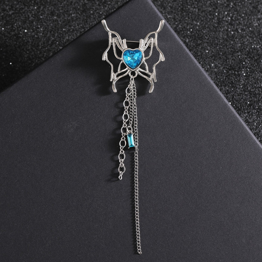 Elegant brooch with flower and chain motif Stornfield