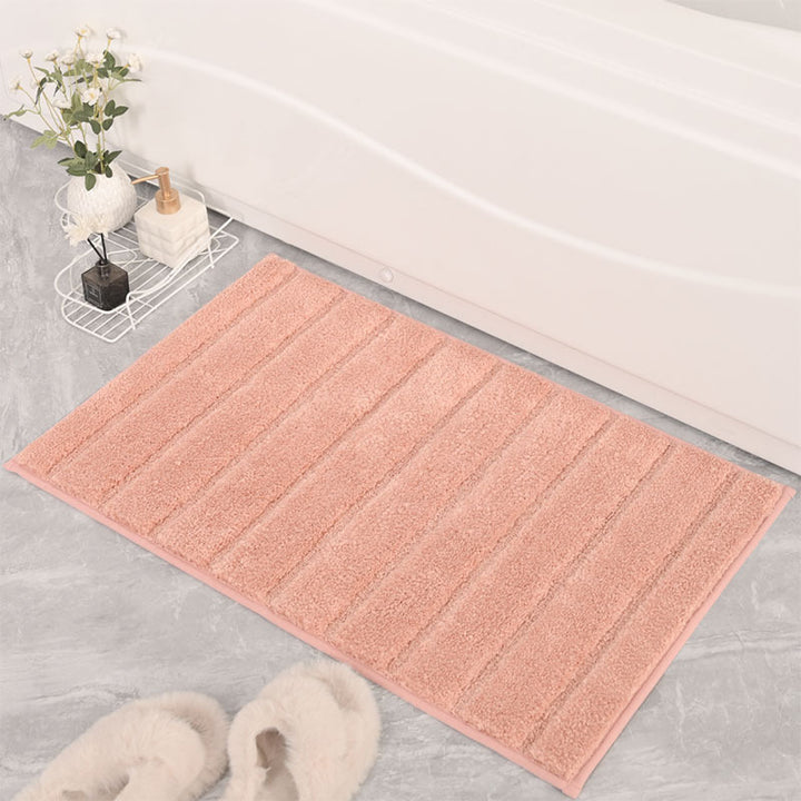 Plush Ribbed Bath Mat