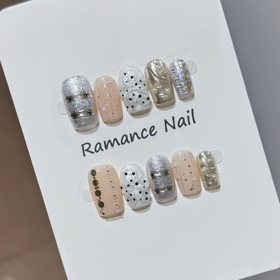 Stick-On Nail Art Stornfield
