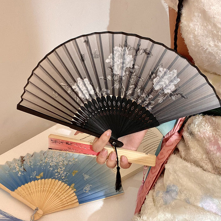 Handcrafted fan with Elegant flower pattern Stornfield