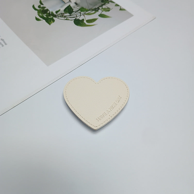 Heart-Shaped Phone Grip Stornfield