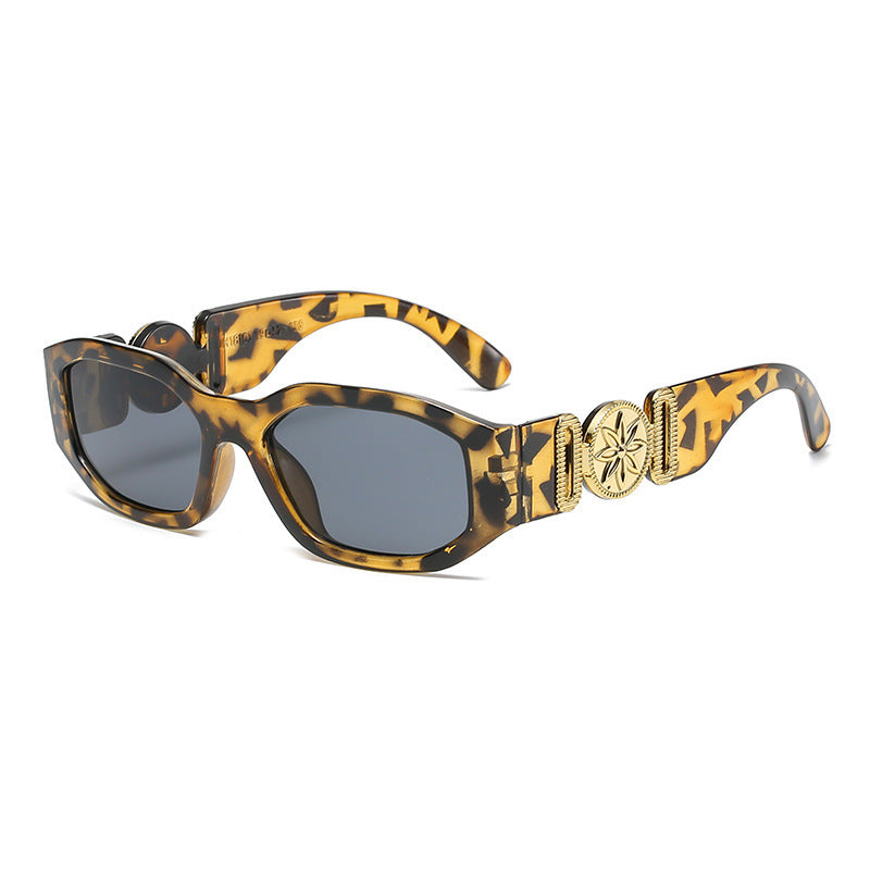 Ladies trendy and stylish sunglasses with luxurious details Stornfield