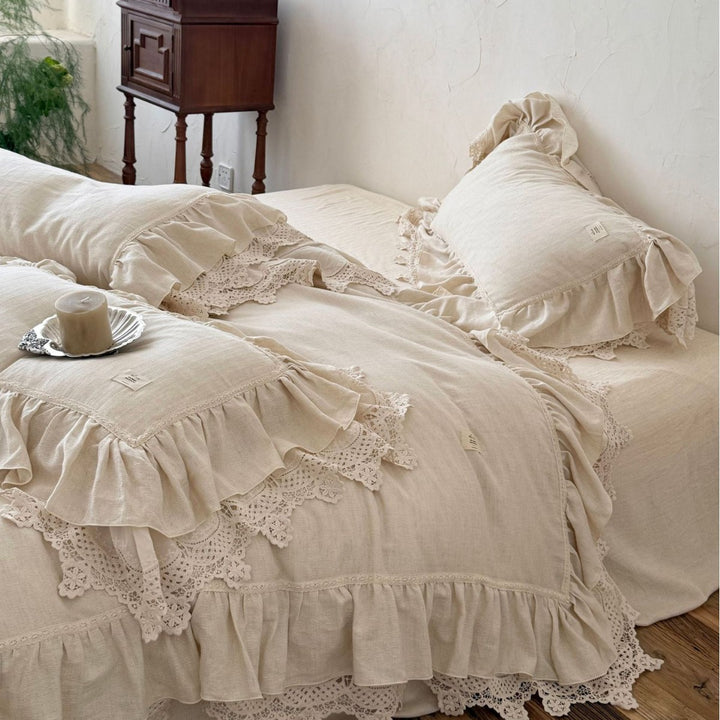 Linen bed cover set with ruffle and lace trim
