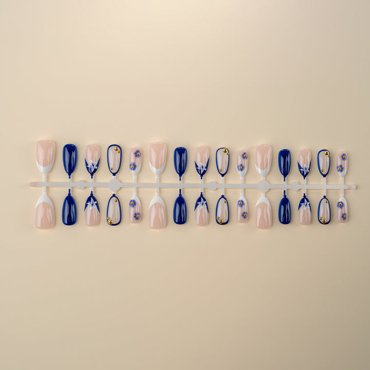 Floral Accent Press-On Nail Set Stornfield