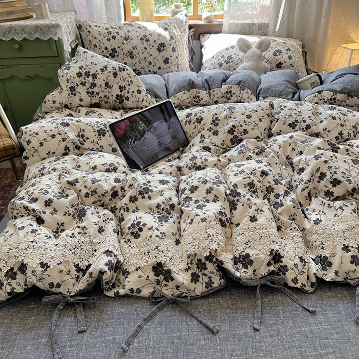 Floral Patterned Quilted Duvet Cover