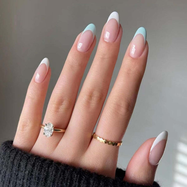 Elegant and modern nail design Stornfield