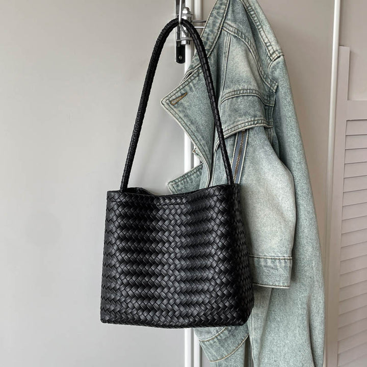 Handcrafted ven Leather Tote Stornfield