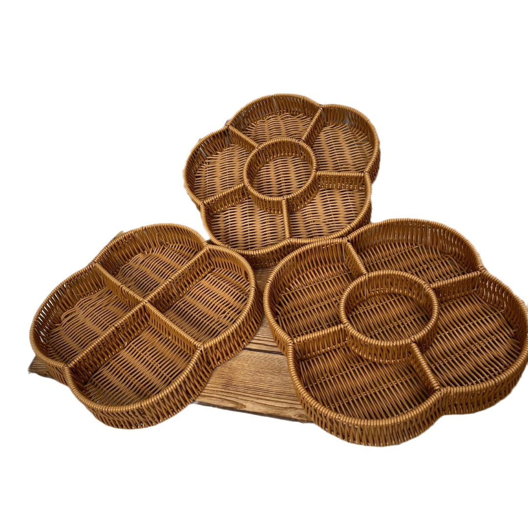 Ladies beef braided serving basket with three compartments Stornfield