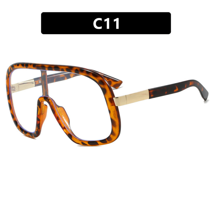Women's oversized sunglasses in elegant retro design Stornfield