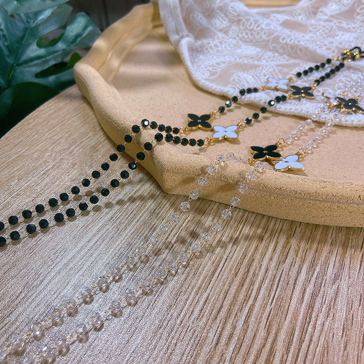 Elegant pearl necklace with flower pendants Stornfield