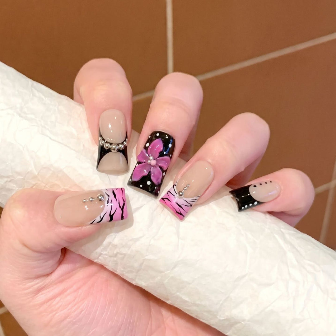 Decorative Press-On Nail Set with Floral and Striped Design Stornfield