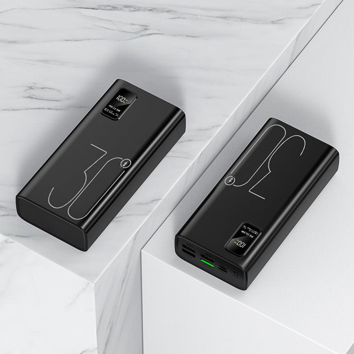 High-performance power bank with smart LCD display and two USB ports Stornfield