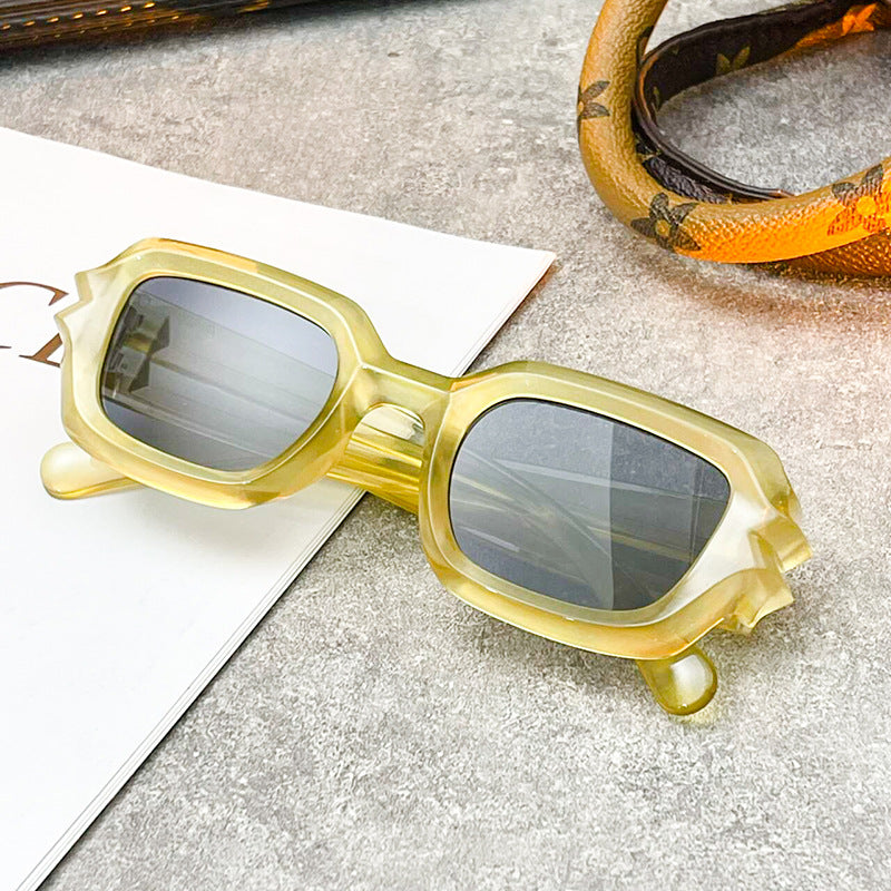 Women's fashionable sunglasses with striking frame Stornfield