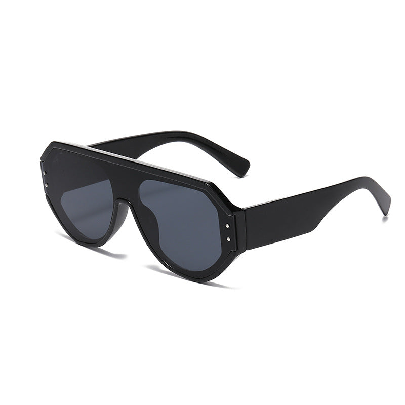 Men's Bold Frame Futuristic Sunglasses Stornfield