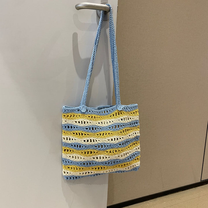Hand-knotted beach bag with wave pattern Stornfield