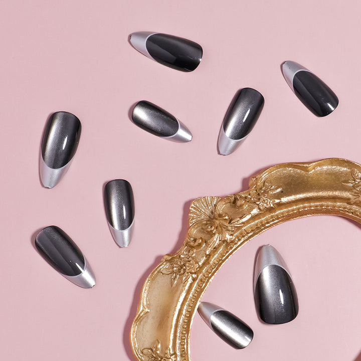 Artful Abstract Design Press-On Nails Stornfield