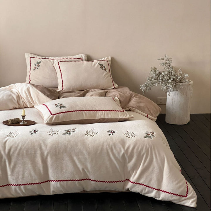 Embroidered Linen-Cotton Duvet Cover Set with Pine Branch Design & Zigzag Border