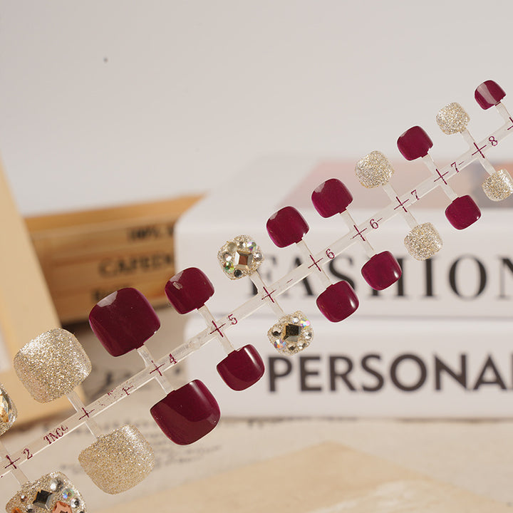 Glamorous Press-On Nail Set with Rhinestone Accents Stornfield