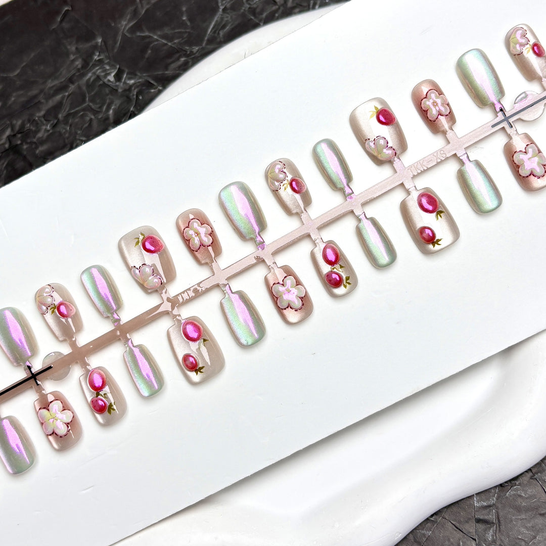 Floral Printed Press-On Nail Set