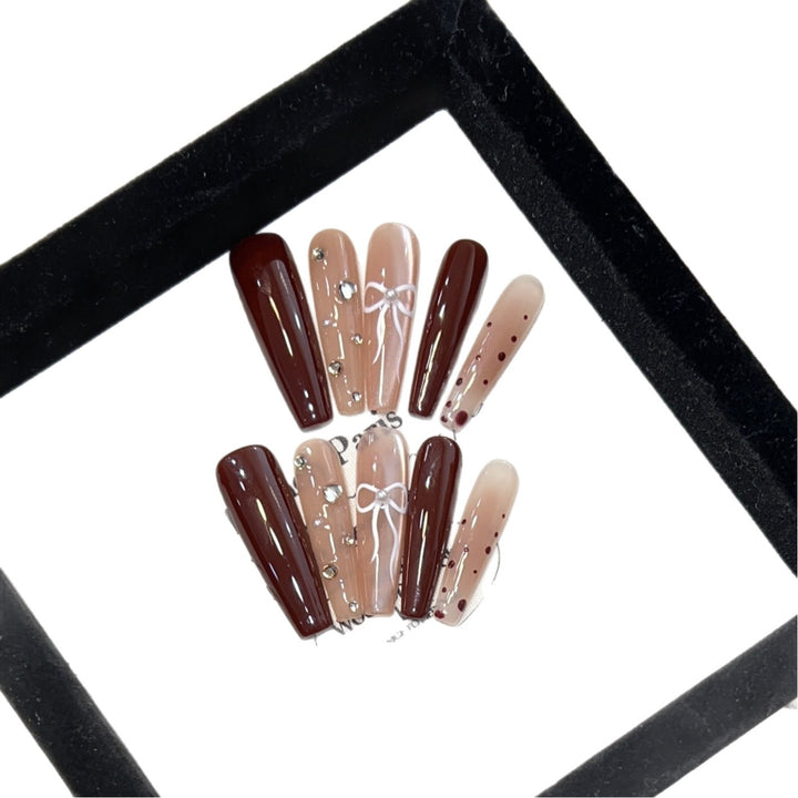 Elegant Decorative Press-On Nail Set