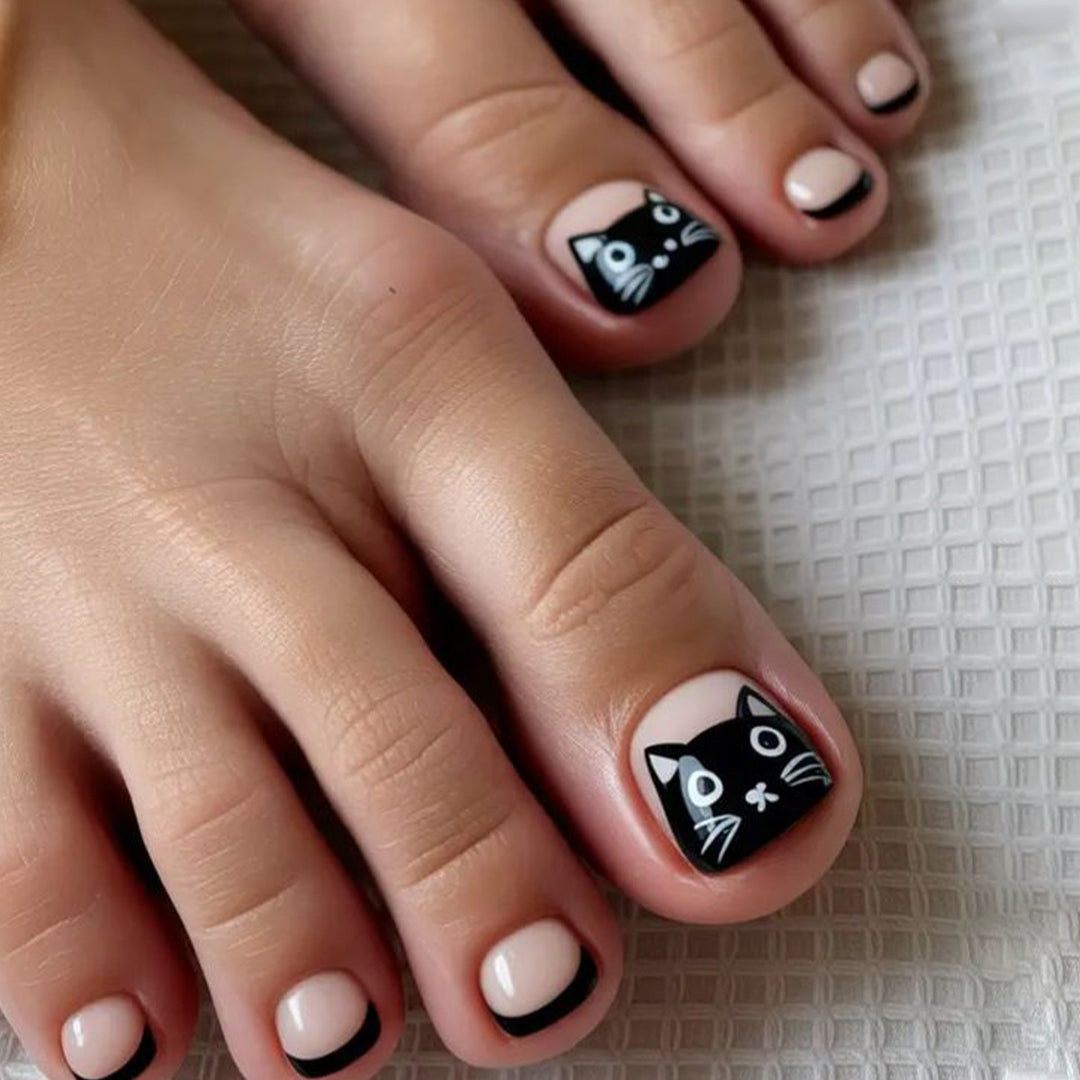 Playful Cat-Themed Nail Art Kit Stornfield