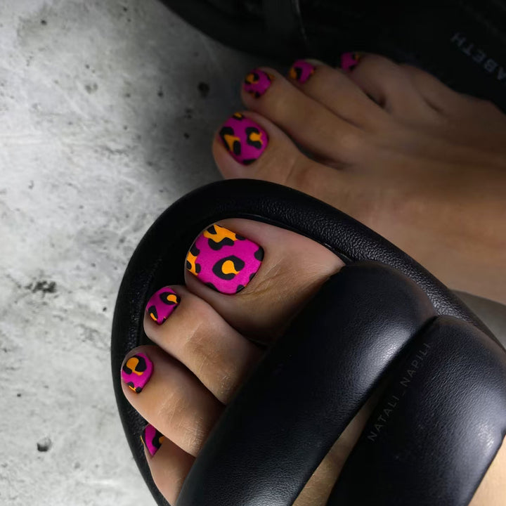 Playful Leopard Print Press-On Toenails Stornfield