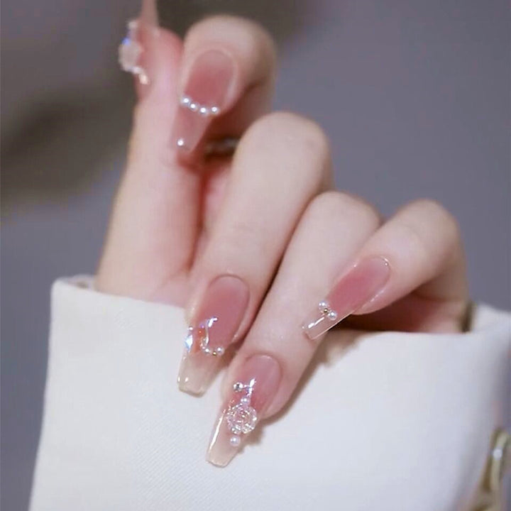 Festive Nail Art Press-Ons Stornfield
