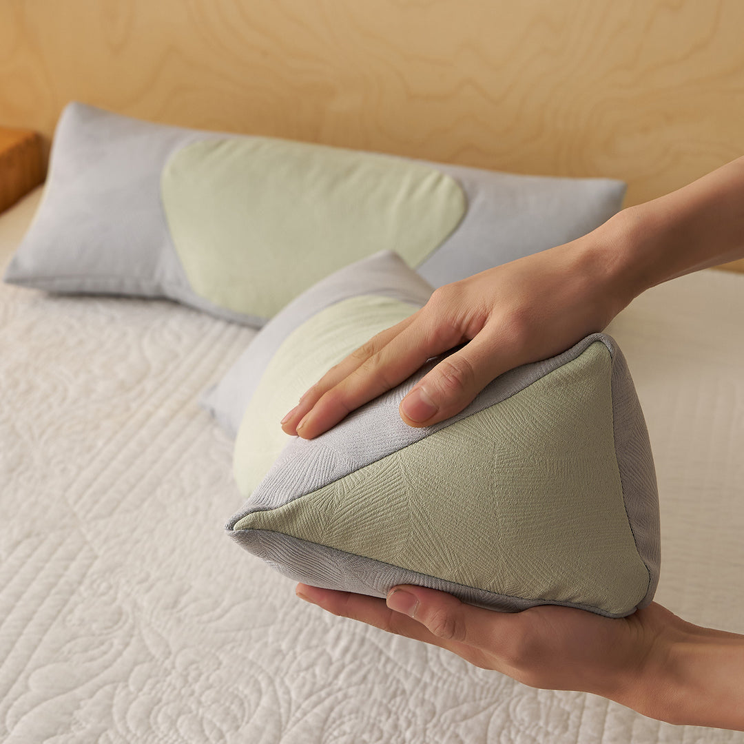 Ergonomic Relax Cushion with Innovative Contour Stornfield