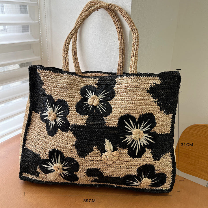 Handcrafted beach bag with floral design Stornfield