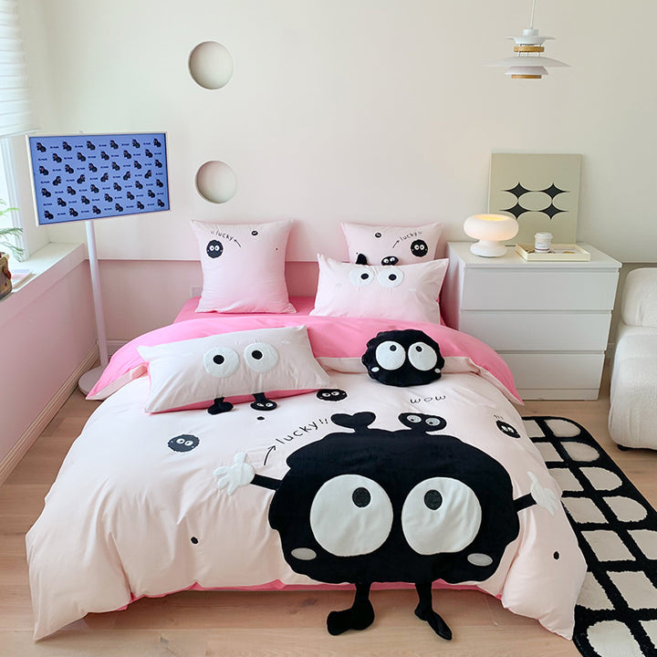 Cartoon Plush Applique Duvet Cover Set with Three-Dimensional Character and Matching Cushion