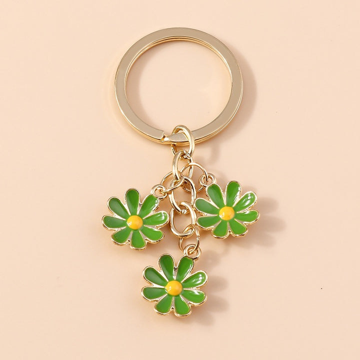 Keychain with Three Playful Daisies Stornfield