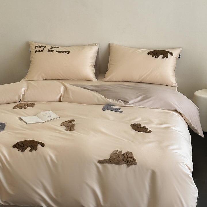 Tufted Appliqué Cotton Sateen Duvet Cover Set with Plush Animal Motifs