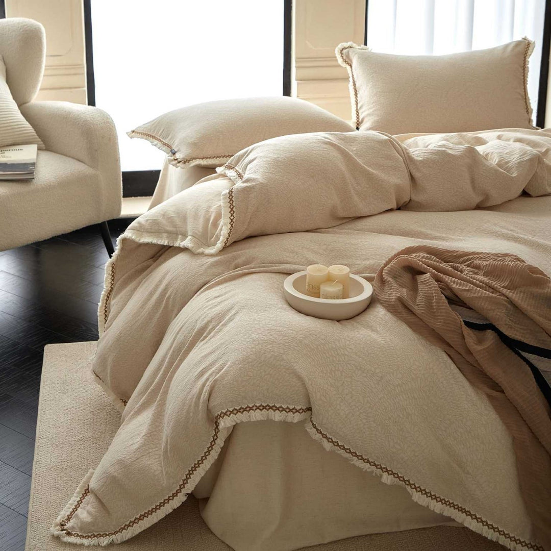 Scalloped-Edge Cotton Linen Blend Quilted Duvet Cover Set with Pillow Shams