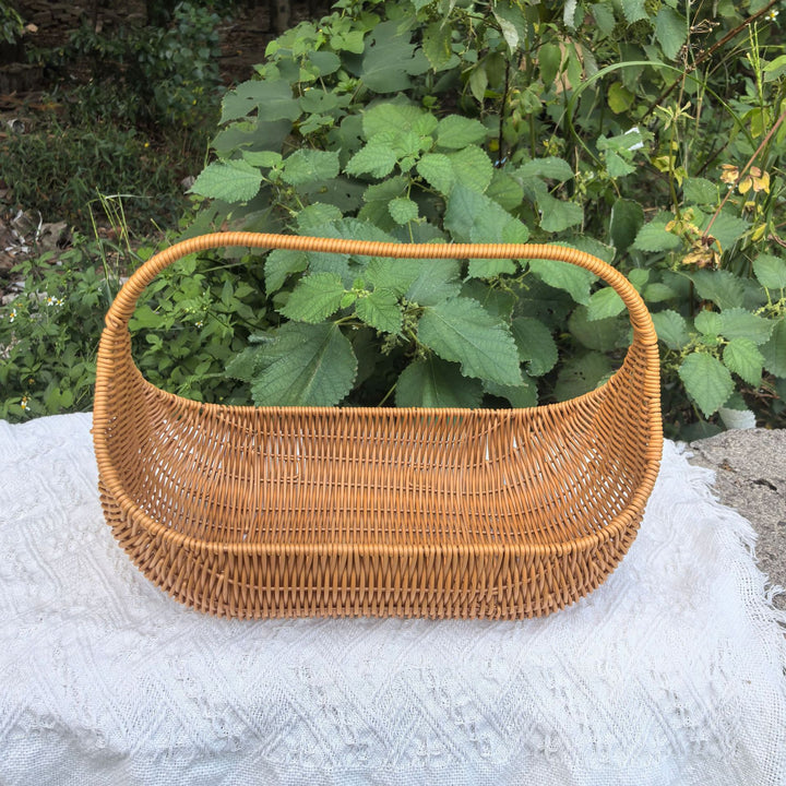 Women's oval basket for creative storage Stornfield
