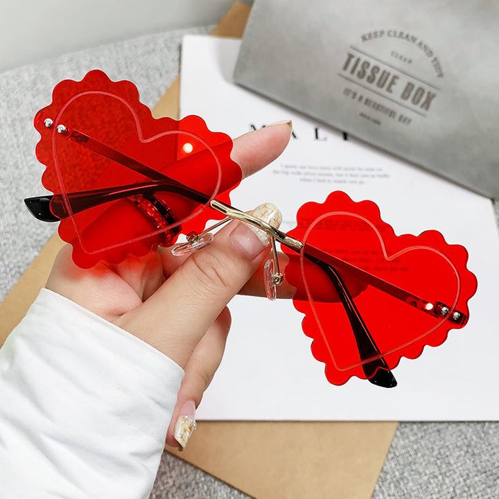 Ladies Cat-Eye Sunglasses in unique Heart Design Stornfield