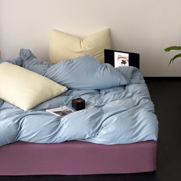 Soft cotton percale bedding set with voluminous quilting and hotel closure