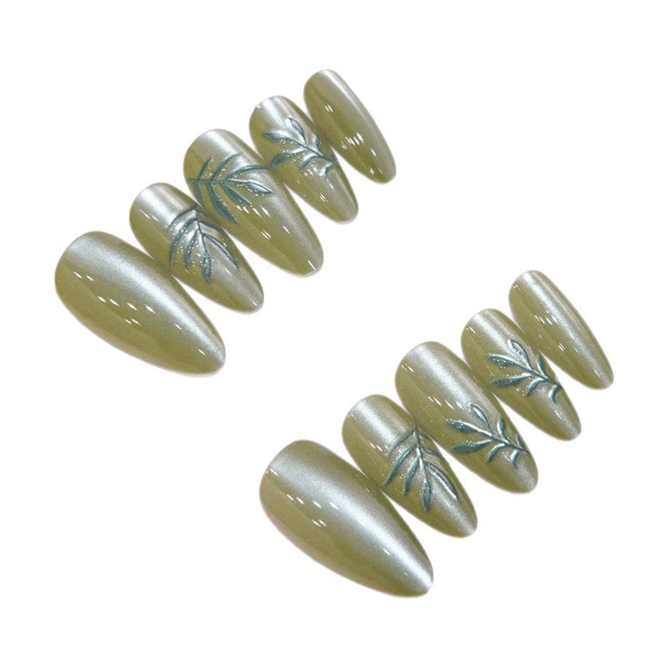 Artfully Designed Press-On Nail Set