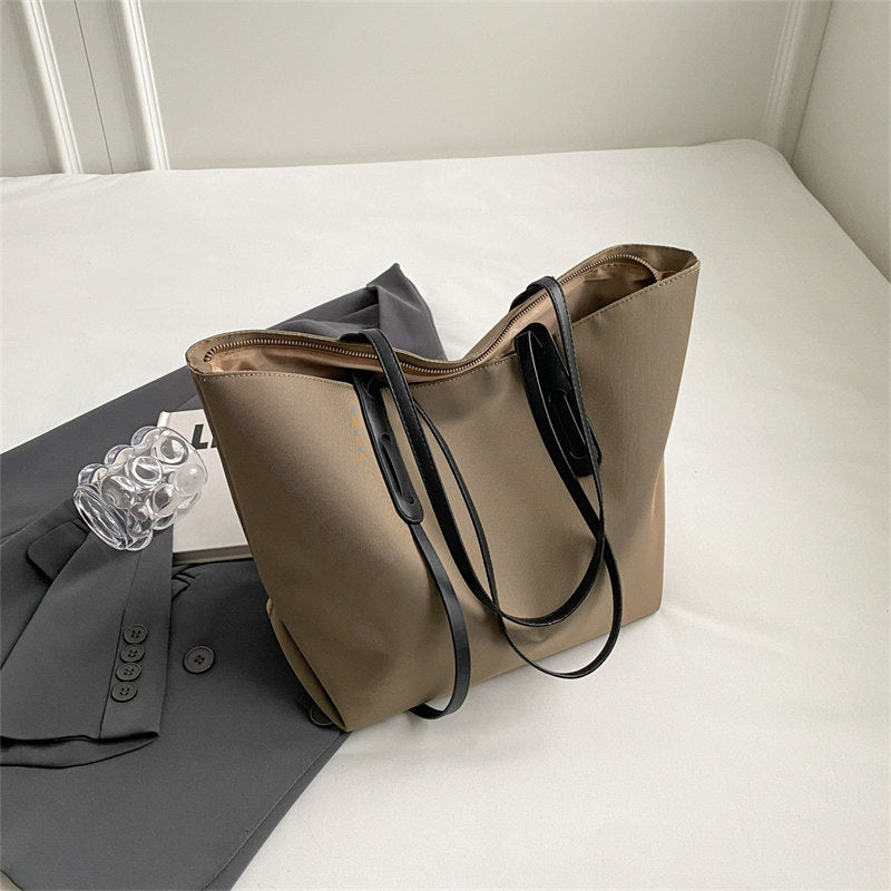 Sleek Minimalist Tote Bag Stornfield