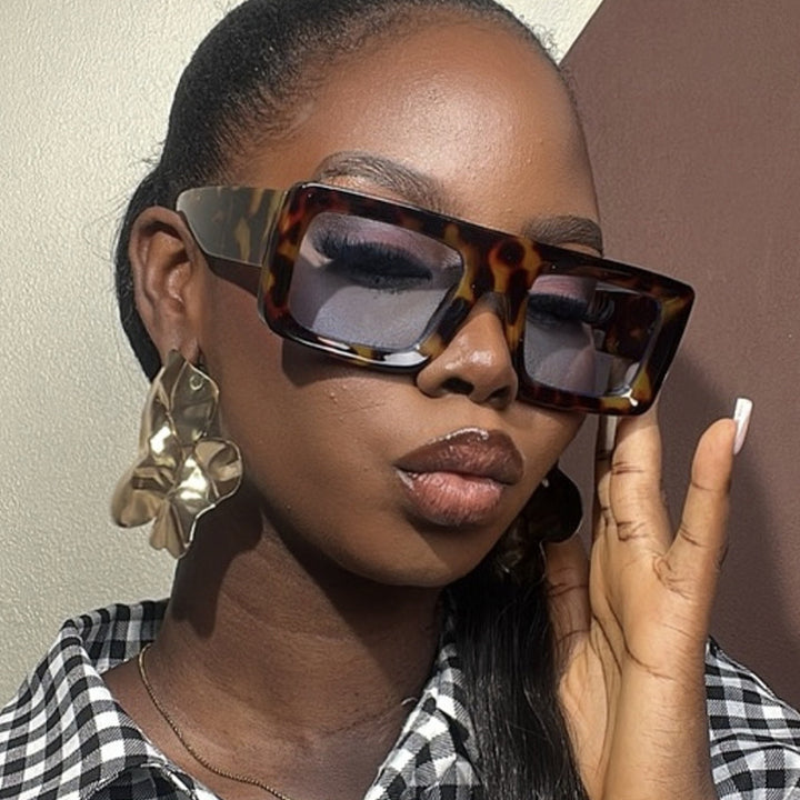 Women's fashionable square sunglasses with sturdy frame and protective lenses Stornfield