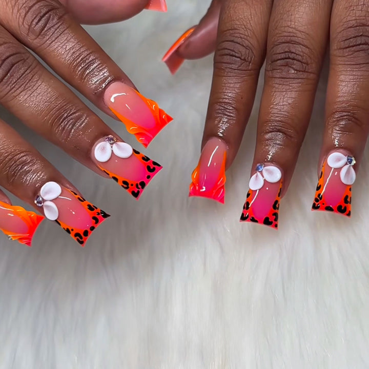 Decorative Leopard Print Press-On Nails Stornfield