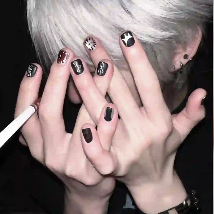 Artistic Black Themed Press-On Nail Set Stornfield