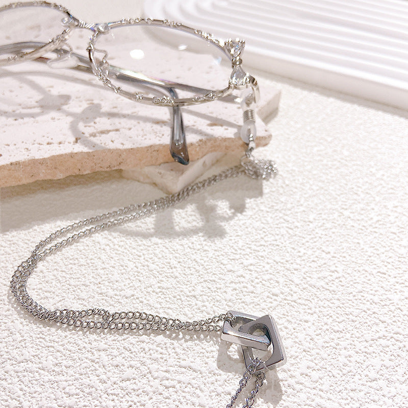 Fashionable chain glasses holder Stornfield