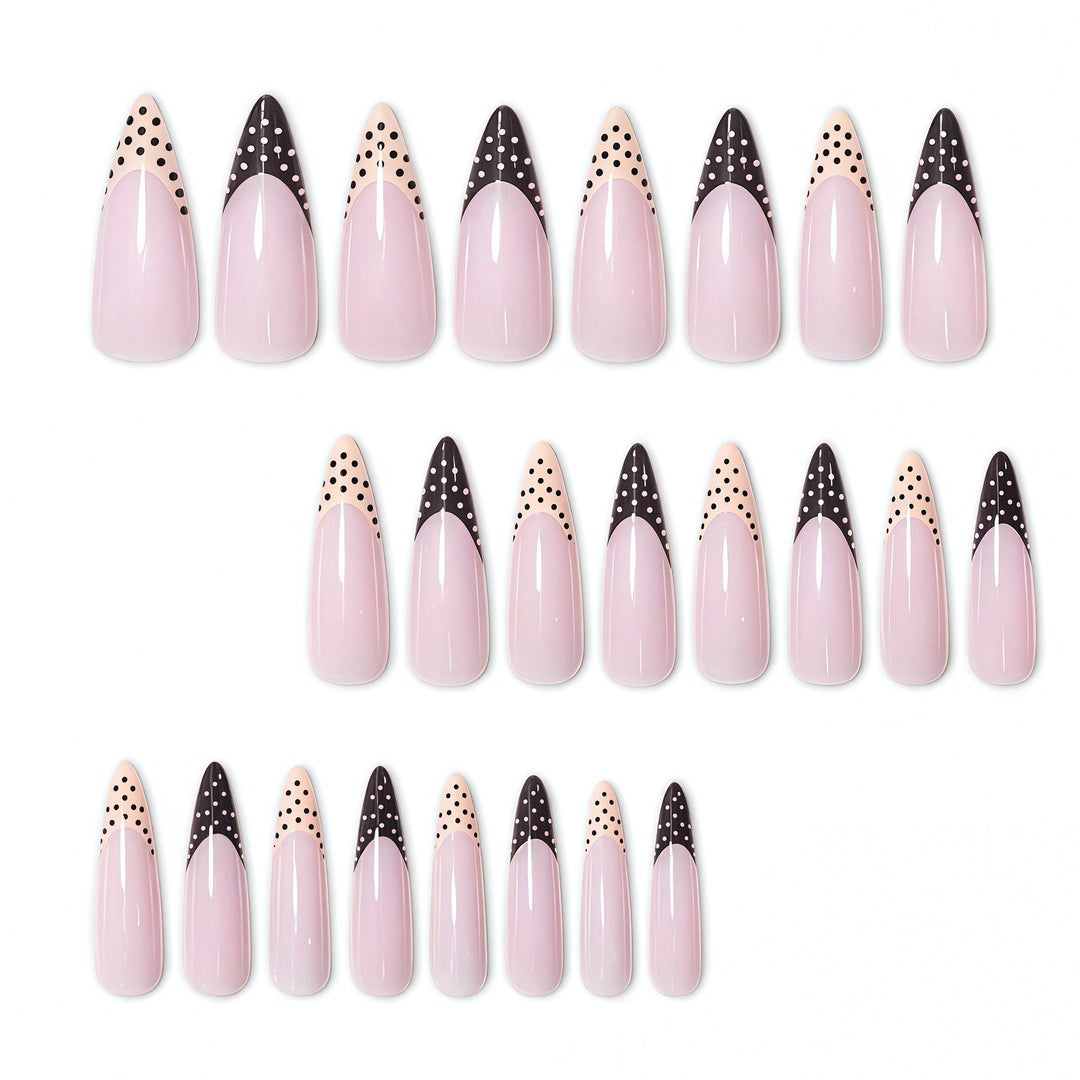 Elegant Fashionable Nail Art Stornfield