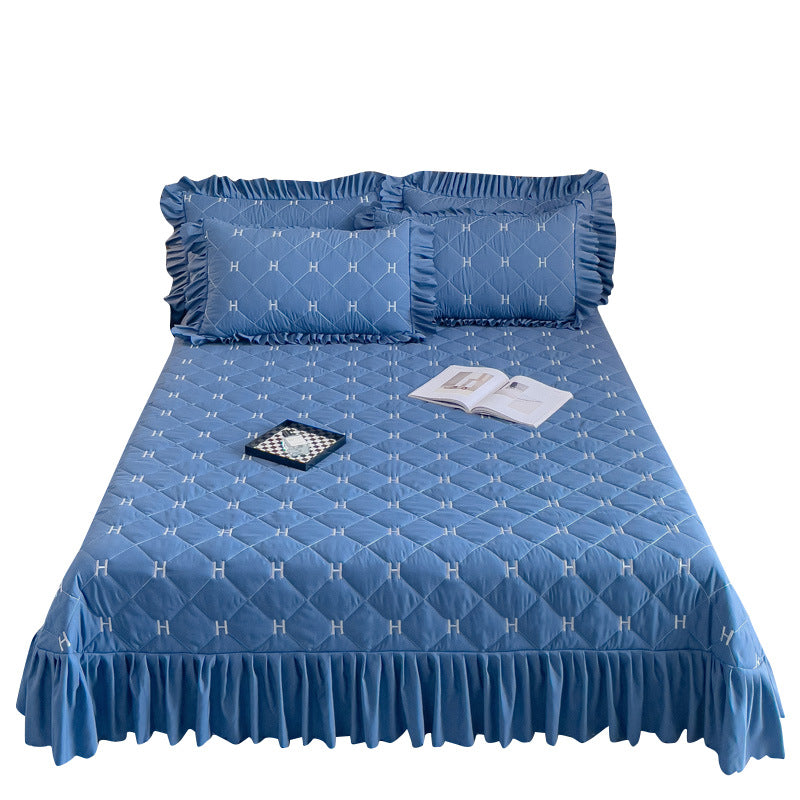 Stylish Quilted Bedspread Set