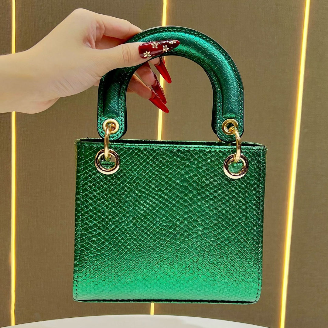 Stylish Snakeskin Textured Handbag