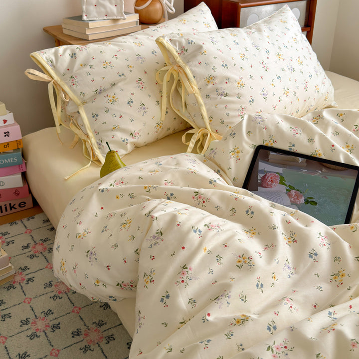 Floral Tie-Closure Cotton-Blend Duvet Cover Set with Ruffled Edge Pillow Shams