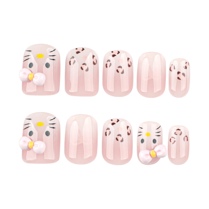 Artificial nail art with cute animal motifs Stornfield